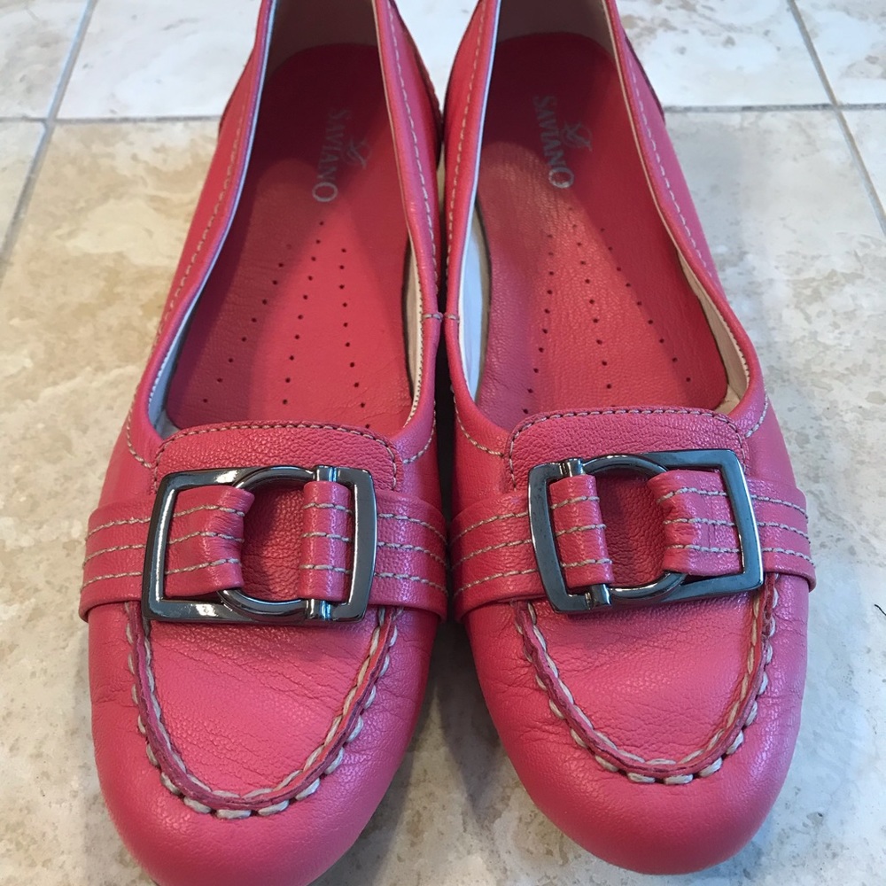 Pink shoes